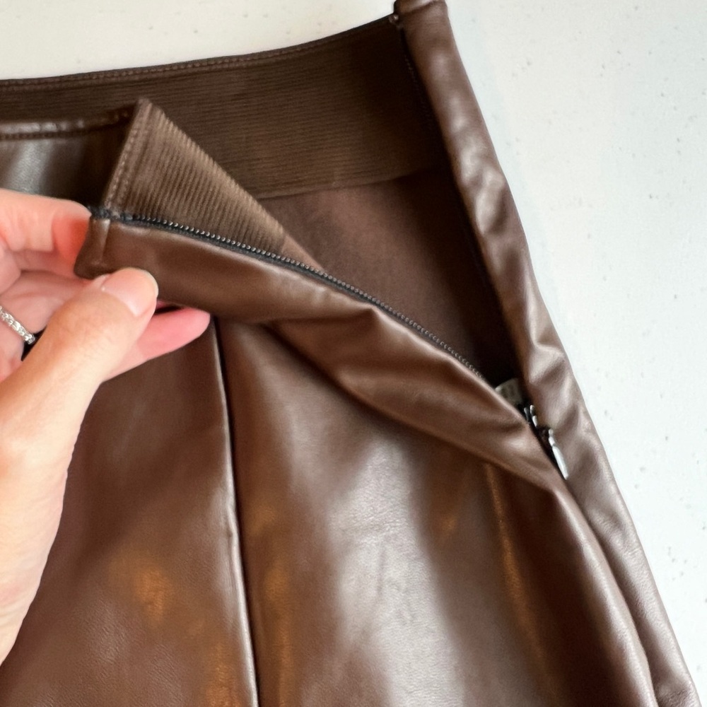 Abercrombie & Fitch Vegan Leather Pants - Brown Flare - Picture 10 of 11